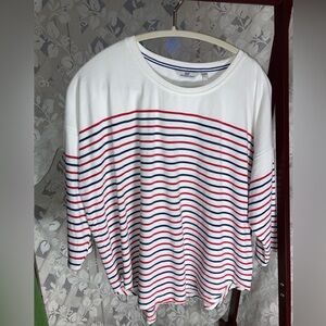 Vineyard Vines red, white & blue 3/4 sleeve sweatshirt/T shirt